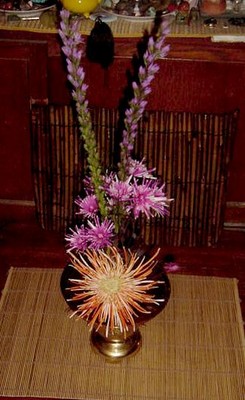 Ikebana for new years arrangement one ofr house altar 